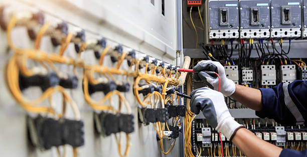 Professional Electrician technician working in Rockdale, TX